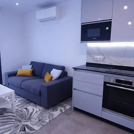 New Bright And Modern Studio At E1 Apartment Gibraltar