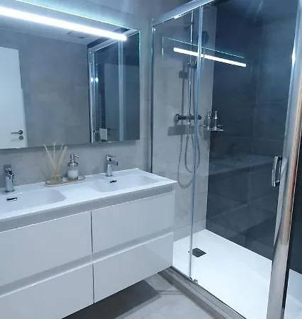 New Bright And Modern Studio At E1 Apartment Gibraltar